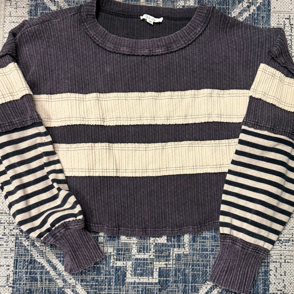 Striped mineral washed gray and Cream Sweatshirt